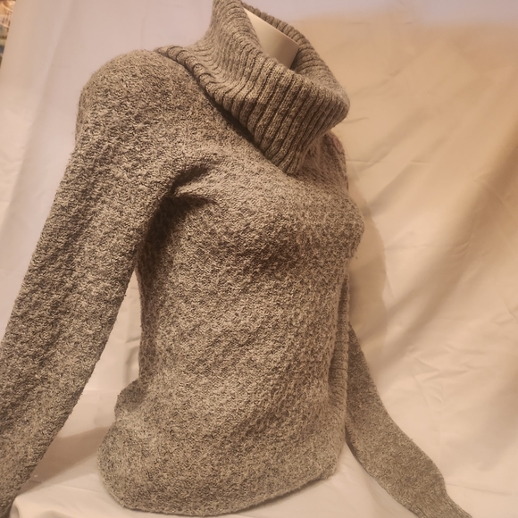 Cozy gray Revolution cowl neck sweater - Picture 10 of 10